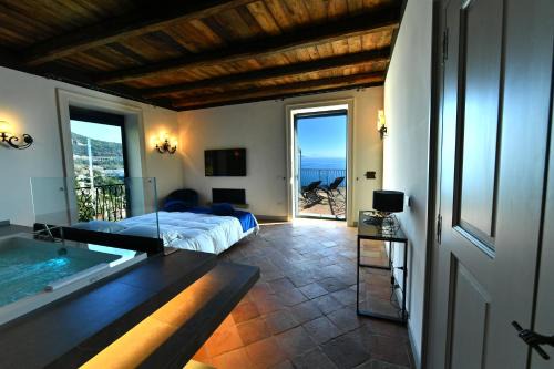 In Costa Relais & Luxury Suites