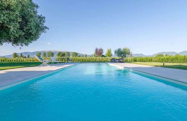 In the heart of Italy awaits you this spacious property with swimming pool.