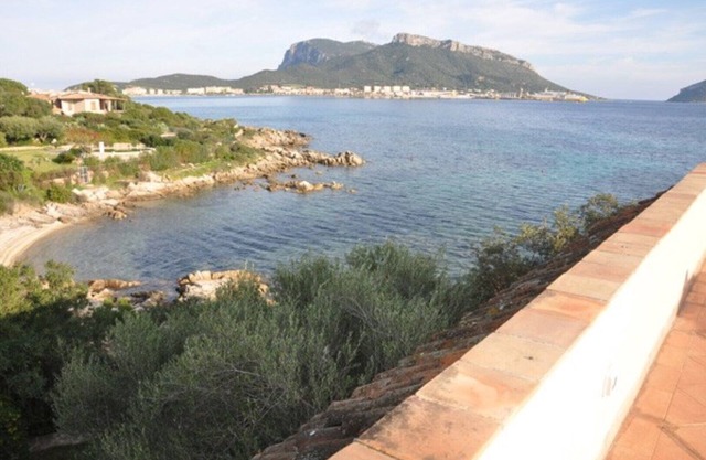 in villa with garden on the sea apartment with sun terrace