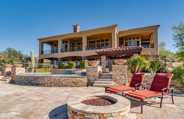 INCREDIBLE, City and Mountain Views! The best Arizona SUNSET views!