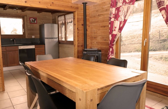 Independent chalet with Jacuzzi Private Sauna