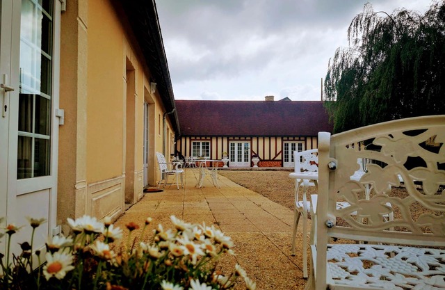 Independent residence sleeps 32