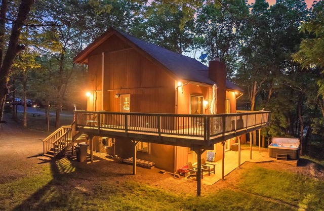 Indoor Pool, Pvt Hot Tub, Game Room, Lakefront Fully Loaded, Dock