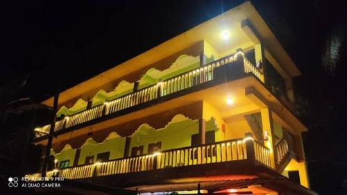 INDRA'S NEST - Studio Apartments Previously No Name Guest House