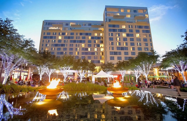 Indulge In Contemporary Comfort! Free Parking w/Outdoor Swimming Pool,