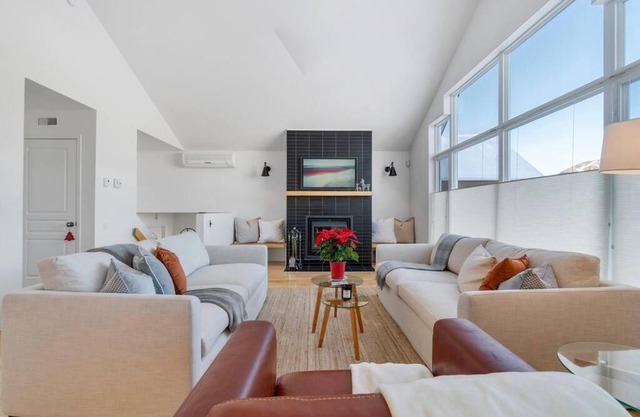 INITIAL - Chalet FAMILIA SENSE - Mont-Sainte-Anne