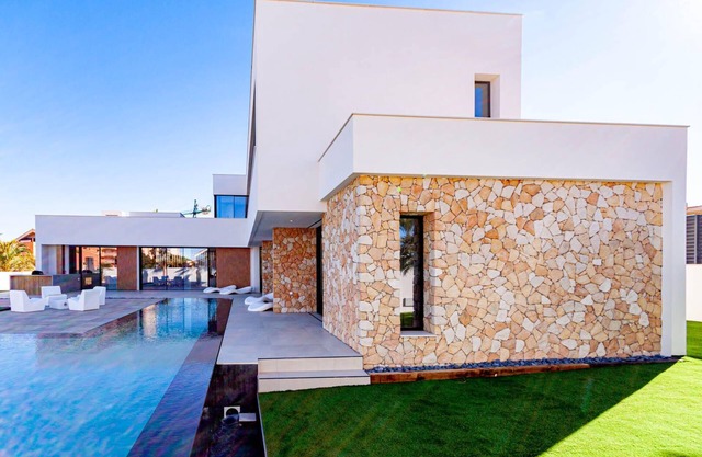 Inmovecos Villa lujo con piscina VillaGawy2