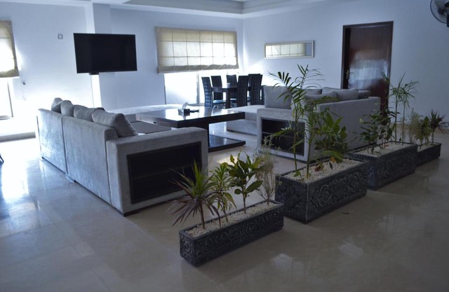 Intellectual Inn, Bahria Town