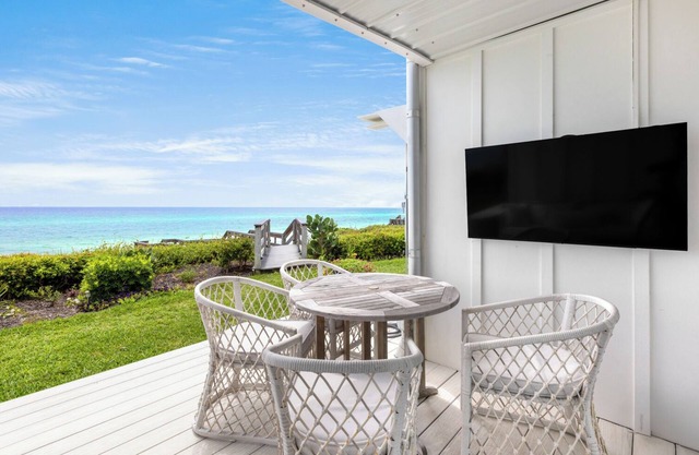 Into The Mystic - Luxurious Gulf Front Beach House