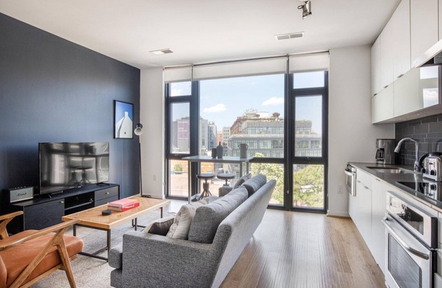 Inviting Shaw Jr 1BR w/Gym, W/D & Pool, nr Restaurants, by Blueground