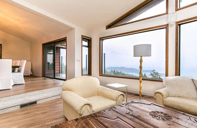 Island Villa with breathtaking Views