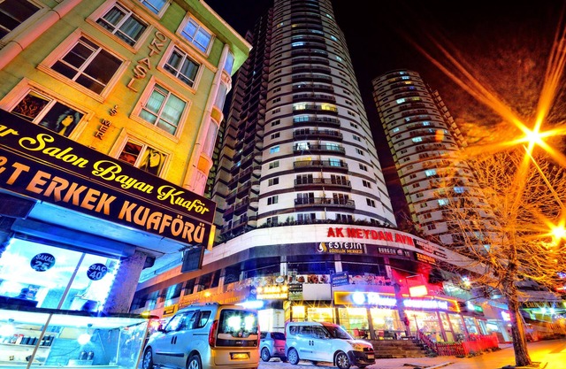 Istanbul 1+1, city view, washer, dryer, UHD TV, fiberoptic, lux, pool and gym.