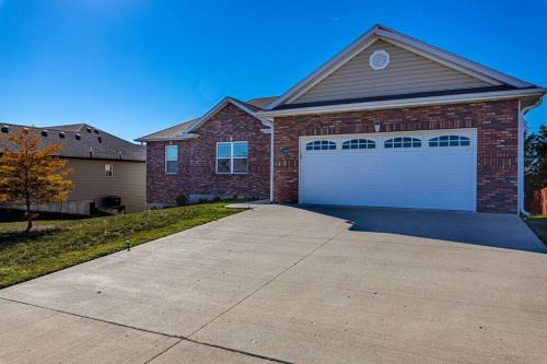 ~It's a Gem~Comfy Hideaway for R&R ~King Bed!~