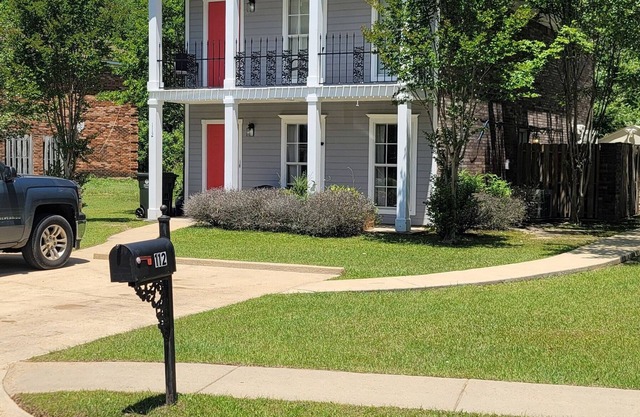 It's Five O'Clock off South Lamar