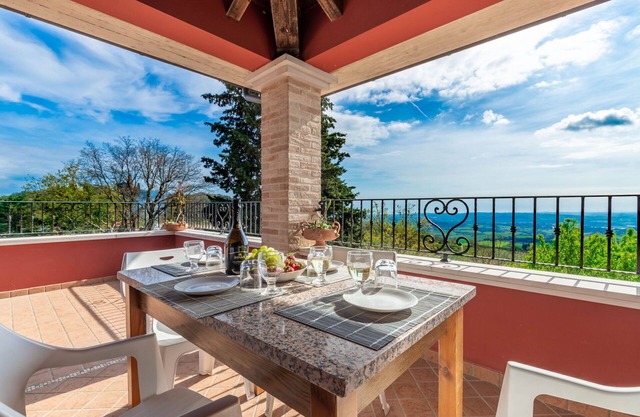 Italian Experience - Alloro Holiday Home