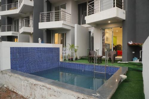 Ivy Bliss Studio with Private Pool, B 06, Karjat