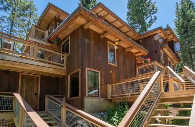 Jackson Hole Hideout Entire Home, Perfect for a Micro Wedding, Corporate Retreat