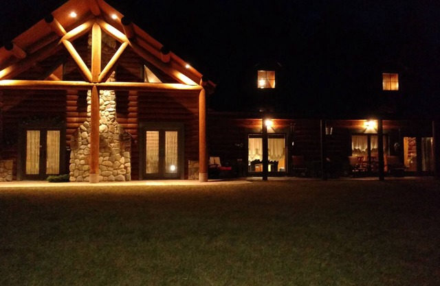 Jade Pines, Plenty of entertainment, Pinball, Shuffle Bowl, Darts, Outdoor Sauna