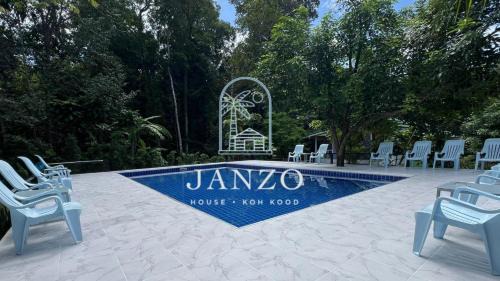 Janzo House