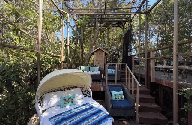 Japanese Jungle Estate:4500 sq ft of outdoor decks, Aviary, Theatre & Waterfalls