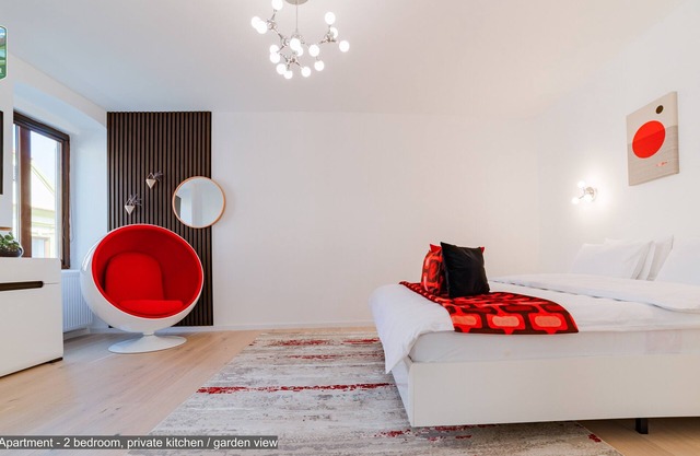 Jasper - Old Town Modern, Fresh