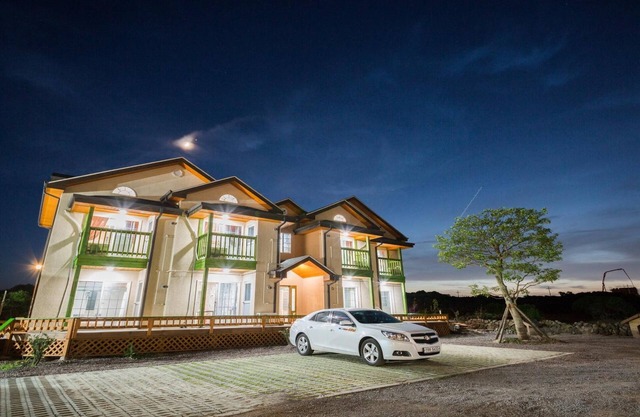 Jeju Ppalkanpungcha Pension