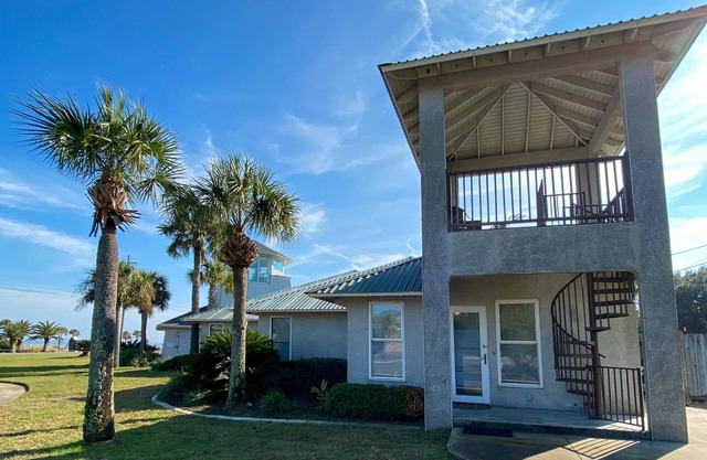 JEKYLL KEEPERS QUARTERS 1 Bedroom, 1 Bath