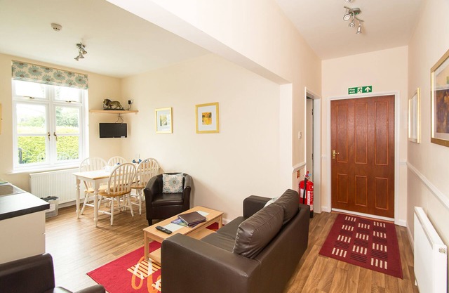 Jennifer Suite at Heywood Hall