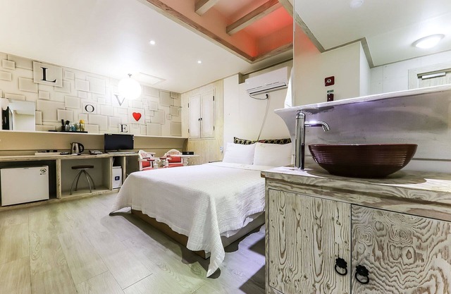 Jeungpyeong Buddy Buddy