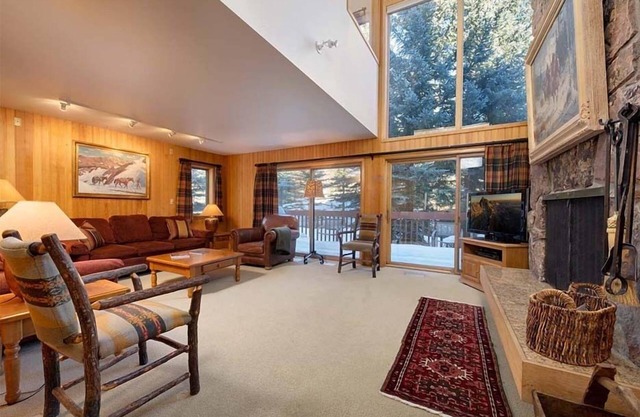 JHRL - Wind River #1, Amazing Location by Ski Lift - Sleeps 8