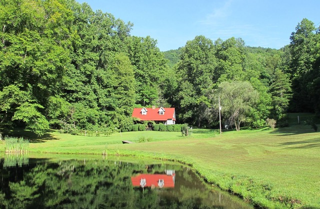 Jimbo's Farm - 53 Acre Retreat with Trout Pond and Stream