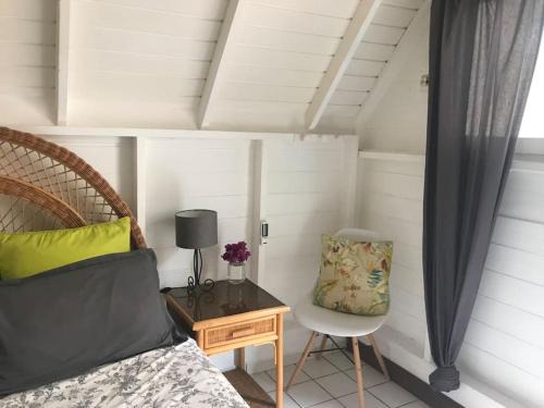 Joli studio entier avec jardin au calme