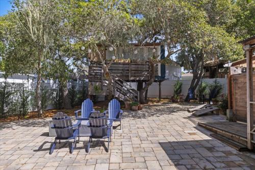 Joy Treehouse and Cottage