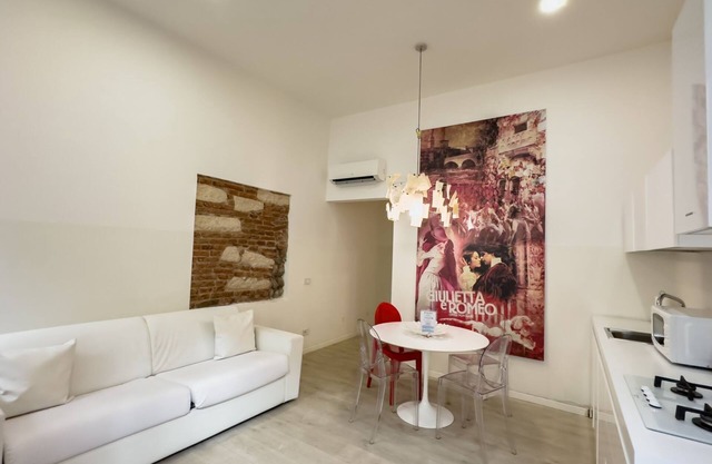 Juliet House