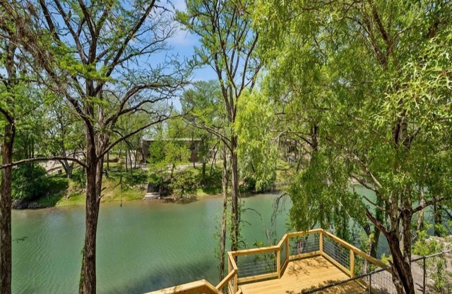 Jump Right In: Luxurious River Cliff Retreat on the Guadalupe Horseshoe!