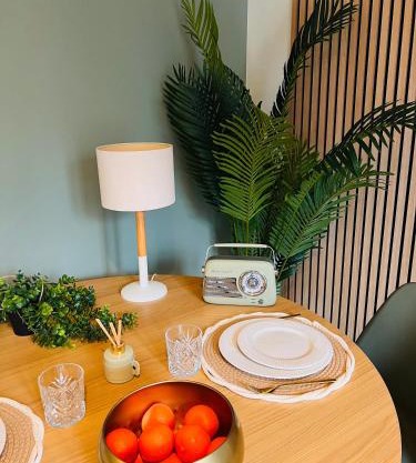 Jungle Deluxe Fontainebleau #INSEAD #CENTRE