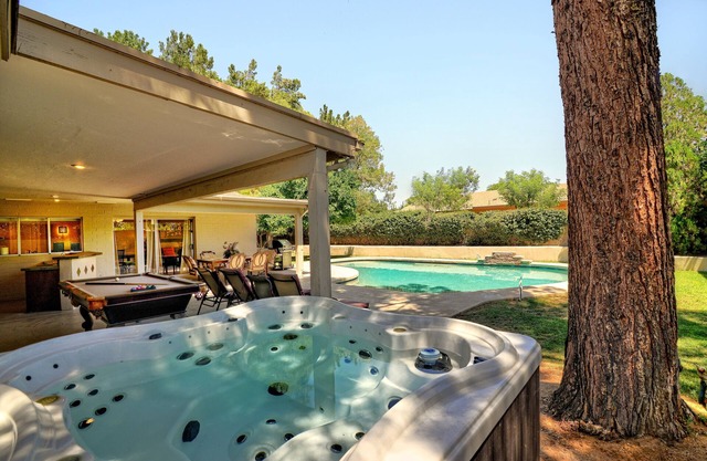 Just Listed! Kierland Home w Htd Pool and Hot tub