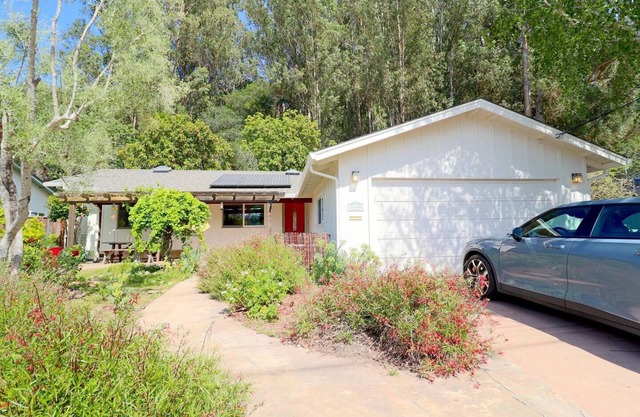 Just one mile from the beach, you'll find our charming and modern 3BR, 2BA house.