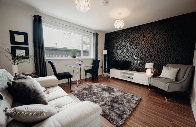 K Suites - Stunning 2 bed Flat w/free parking