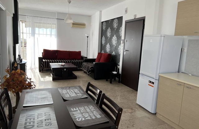 Kali -Thea Spacious 2 BR Penthouse, City View