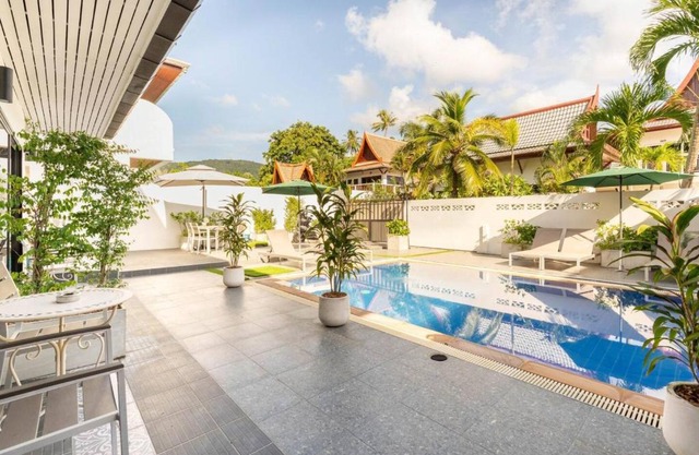 Kamala Fantasy - 2 BR Pool View Apartment - Kamala Beach