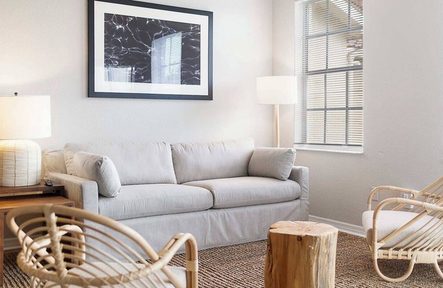 Kasa | Family Friendly 2BD + Near Local Shops | Wellington