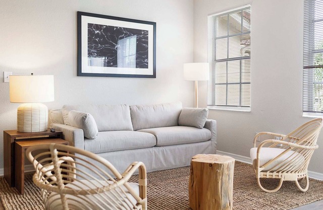 Kasa | Stylish 2BD + Private Balcony | Wellington