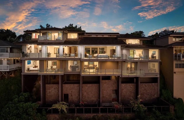 Kauai Villa | A/C, Balcony & Beach Walks Trails