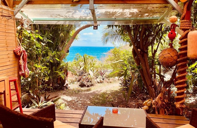 Kaz'ba - sea view - direct beach access to Turtle Bay