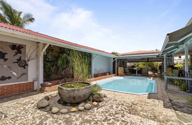 Kaz Tropic - One Bedroom Cottage, Sleeps 2