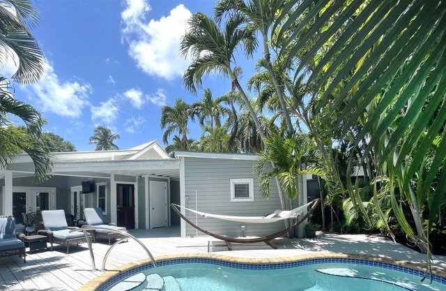 Key Lime Cottage (Monthly)