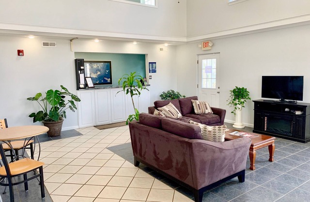 Key West Inn - Childersburg