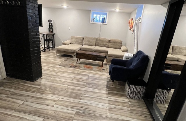 Kickback and relax in a one bedroomapartment.