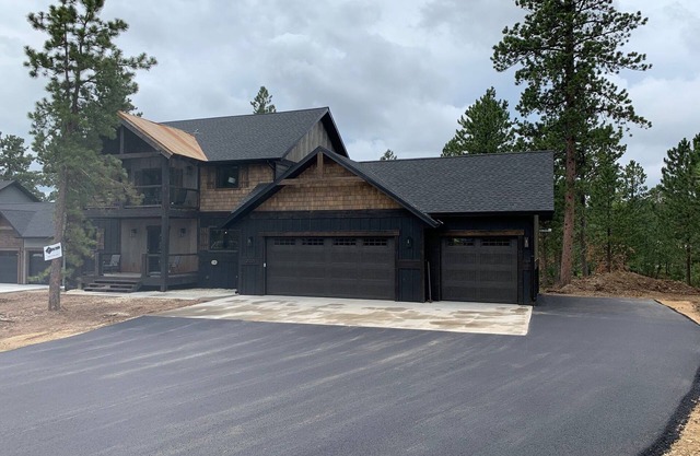 Kickback Shack Black Hills Great for UTV outings, lots of parking & power washer